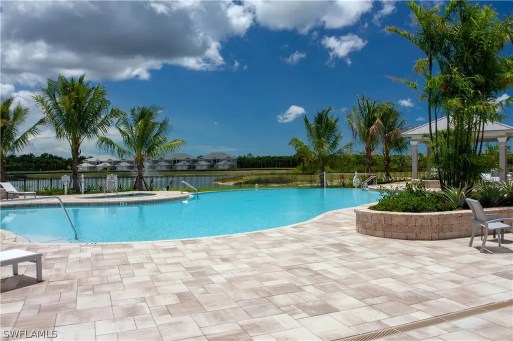 268 Indies Drive Naples FL 34114