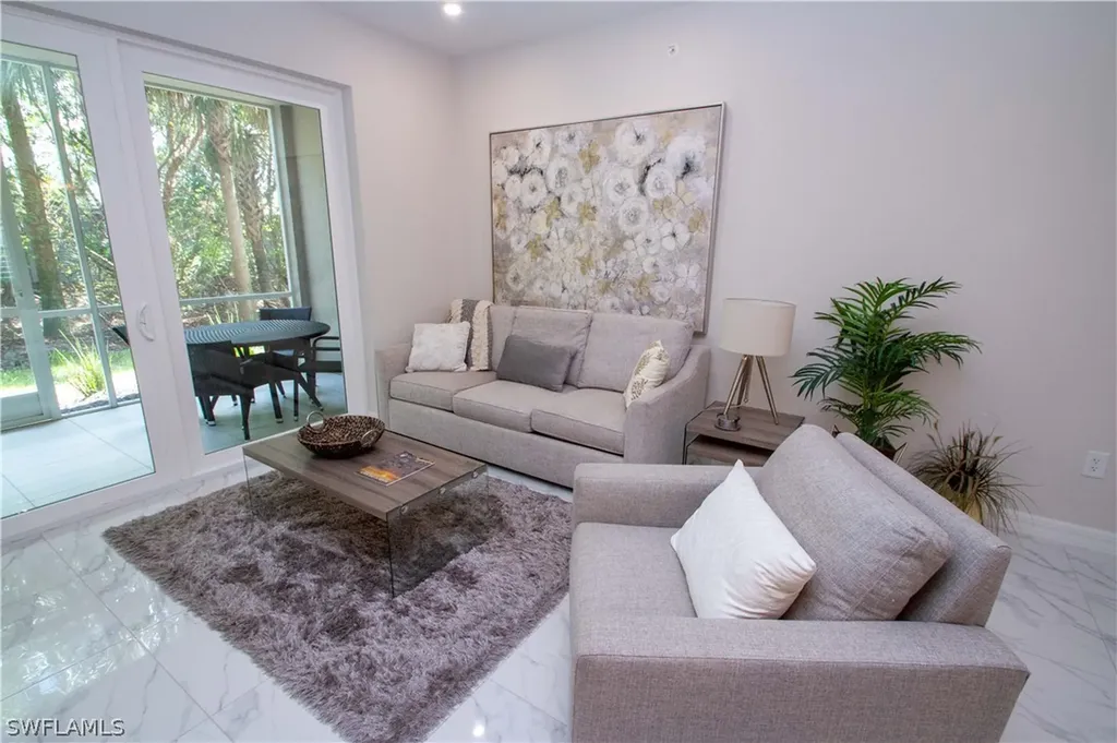 244 Indies Drive E Naples FL 34114