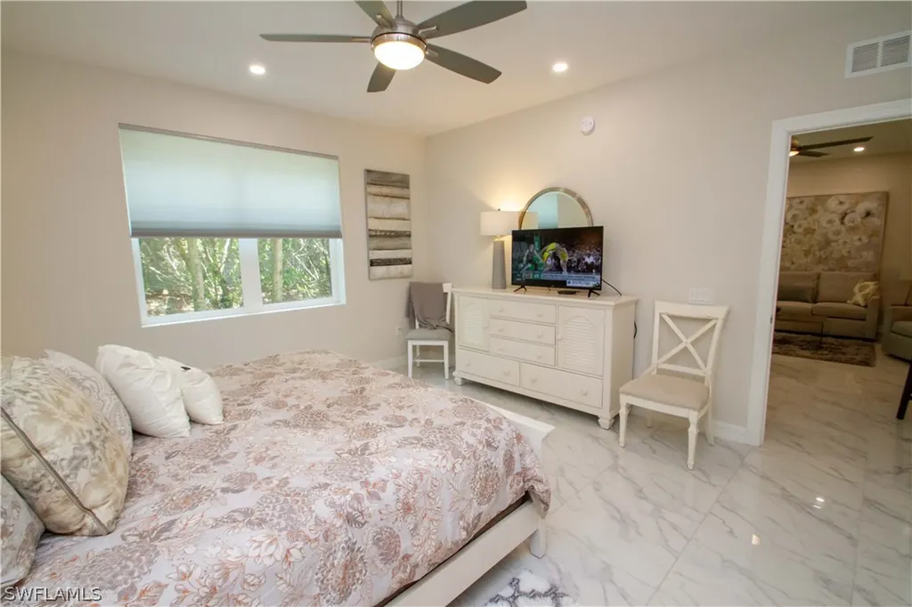 244 Indies Drive E Naples FL 34114
