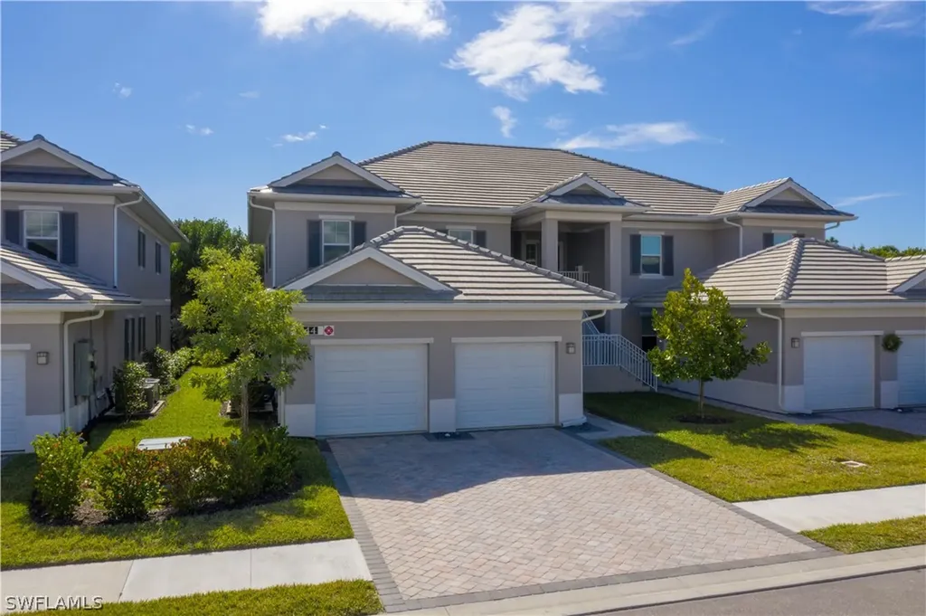 244 Indies Drive E Naples FL 34114