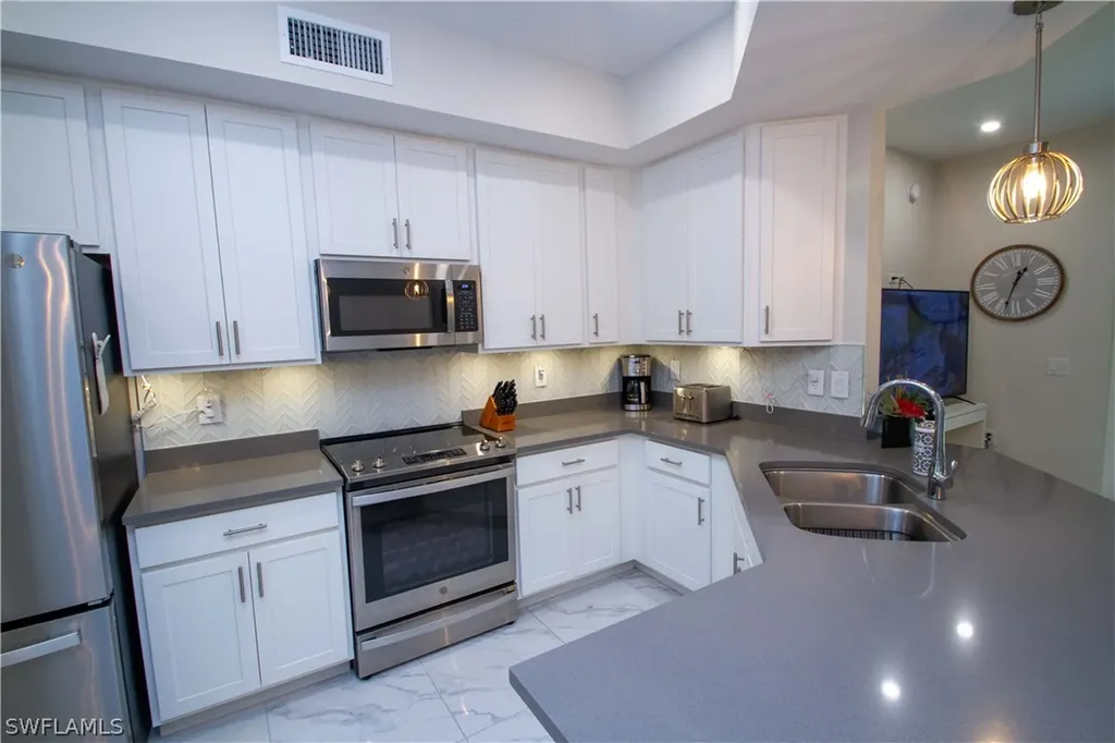 244 Indies Drive E Naples FL 34114