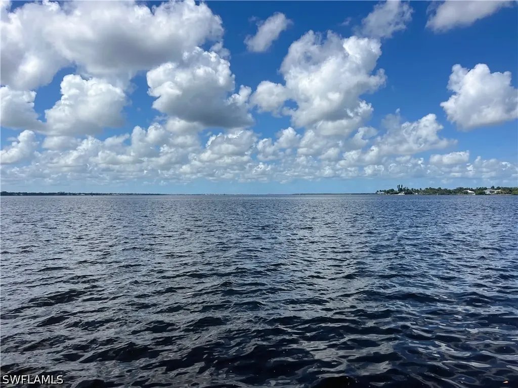 3460 N Key Drive North Fort Myers FL 33903