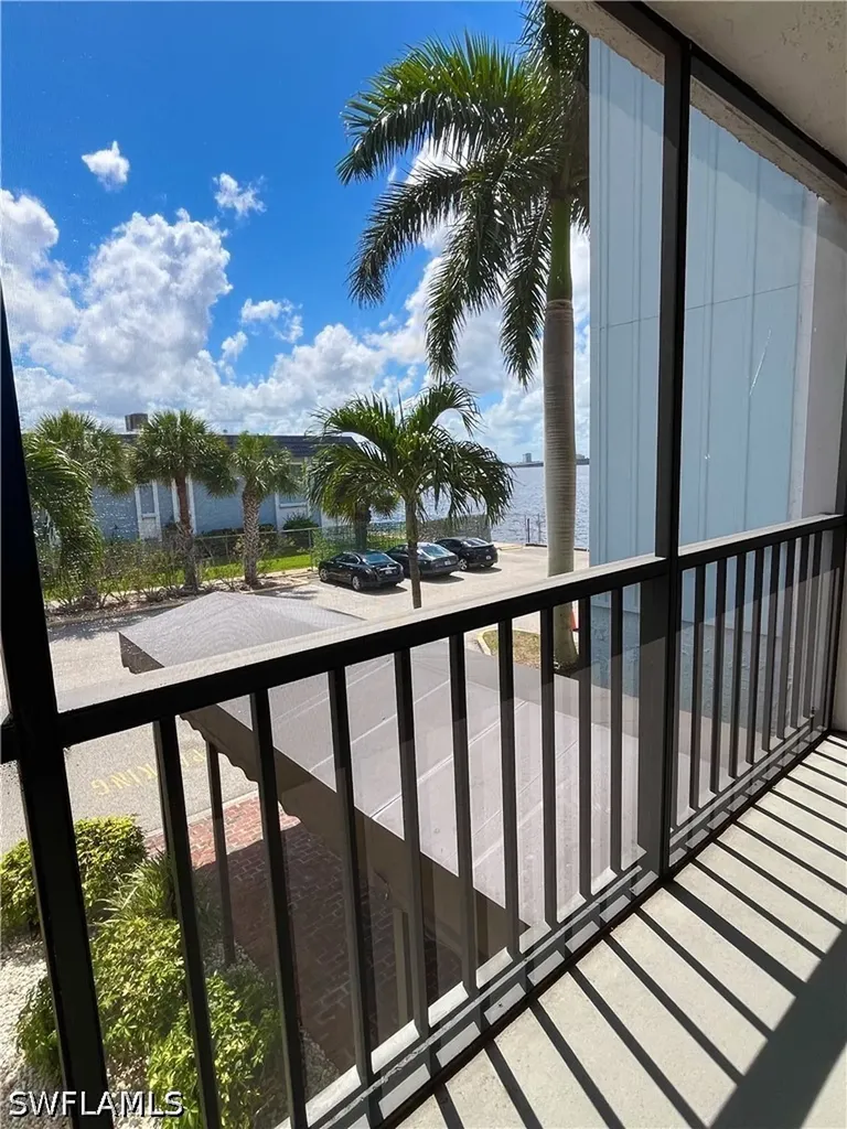 3460 N Key Drive North Fort Myers FL 33903