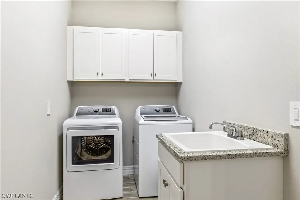 28075 Foxrock Court Bonita Springs FL 34135