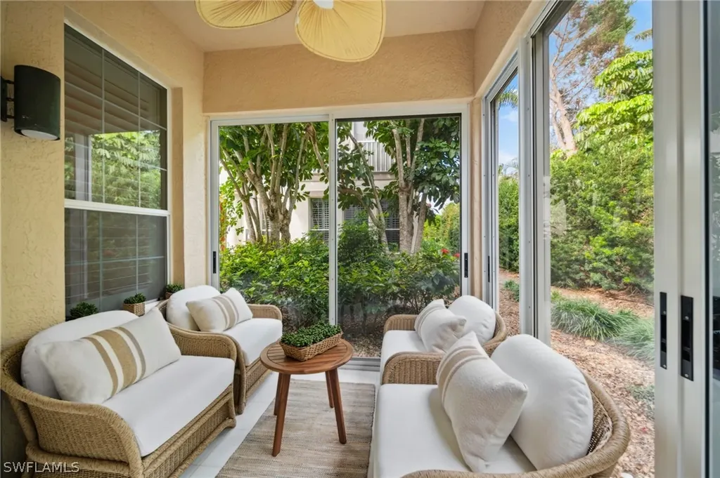 261 Colonade Circle Naples FL 34103