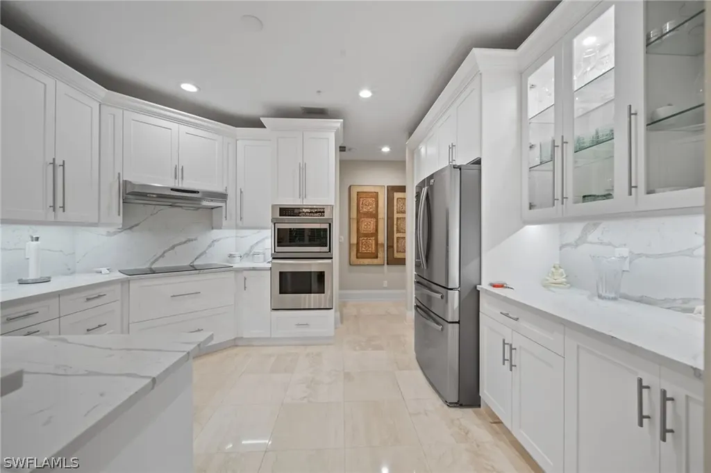 261 Colonade Circle Naples FL 34103