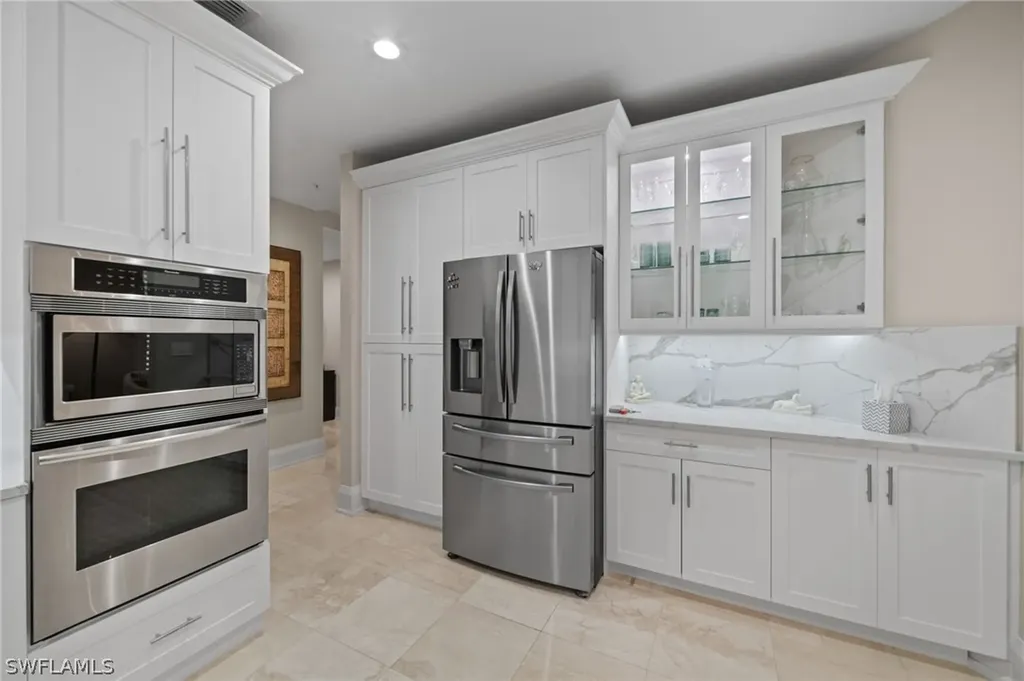 261 Colonade Circle Naples FL 34103