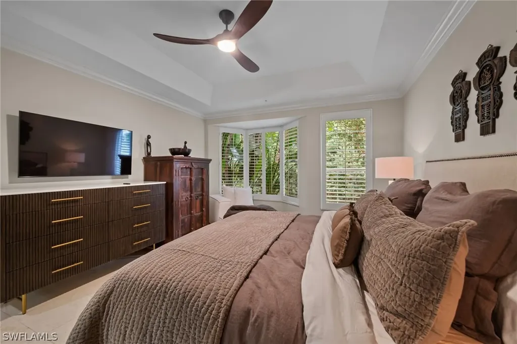 261 Colonade Circle Naples FL 34103