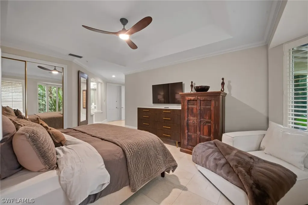 261 Colonade Circle Naples FL 34103