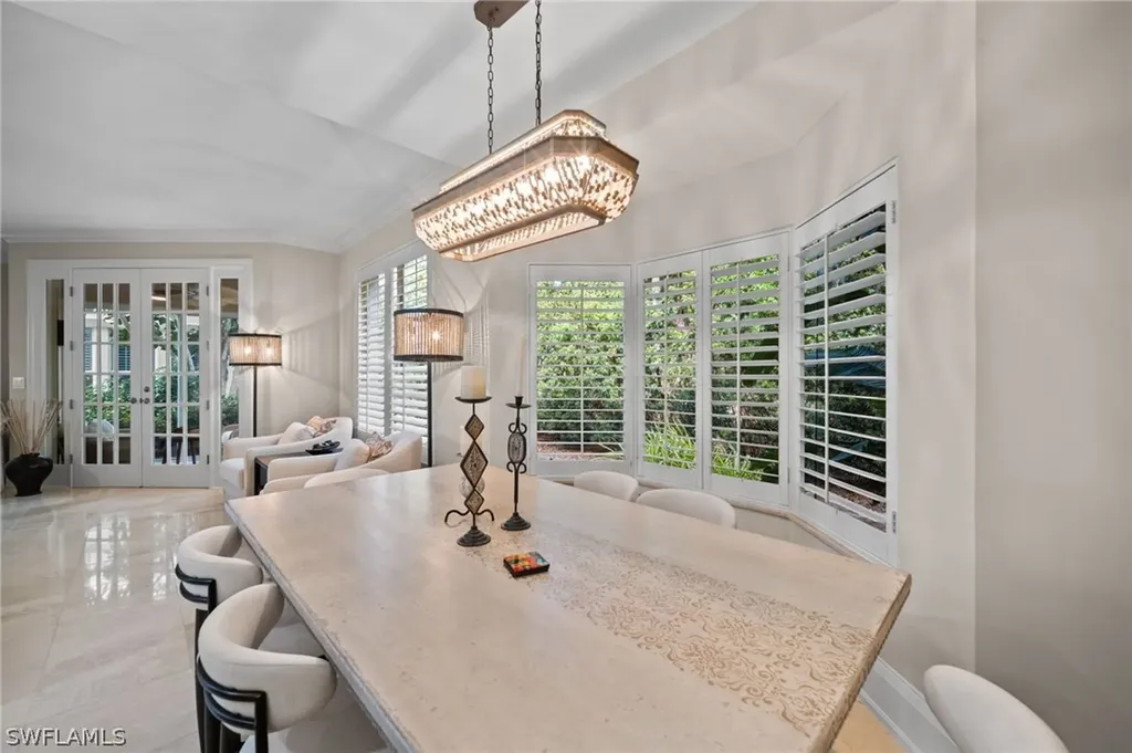 261 Colonade Circle Naples FL 34103