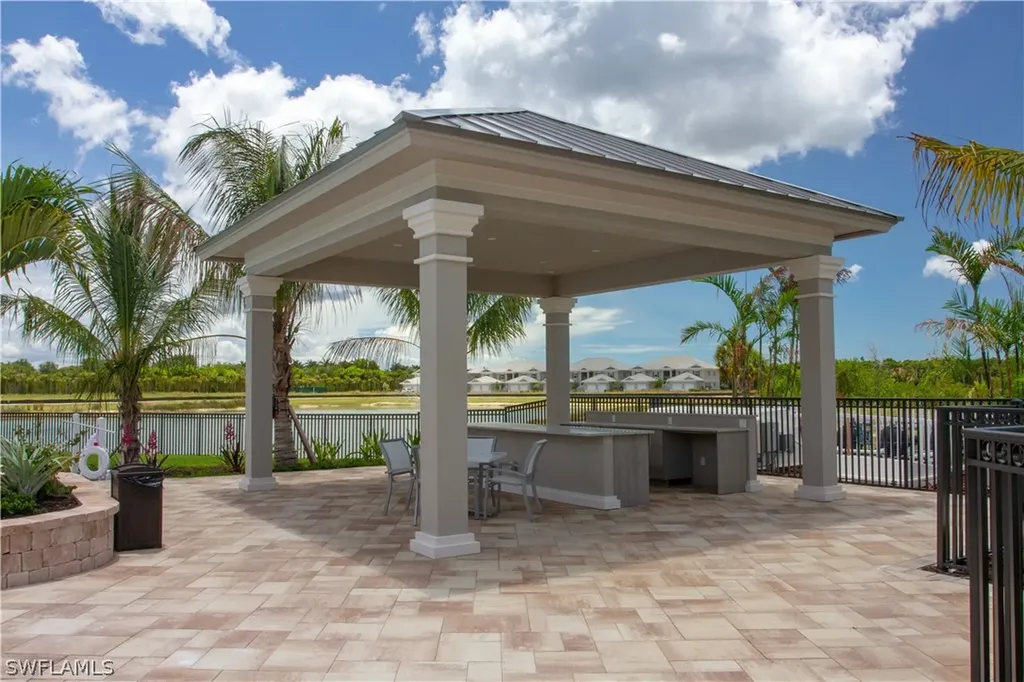 268 Indies Drive Naples FL 34114