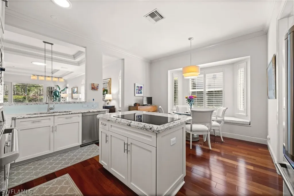 9170 Troon Lakes Drive Naples FL 34109