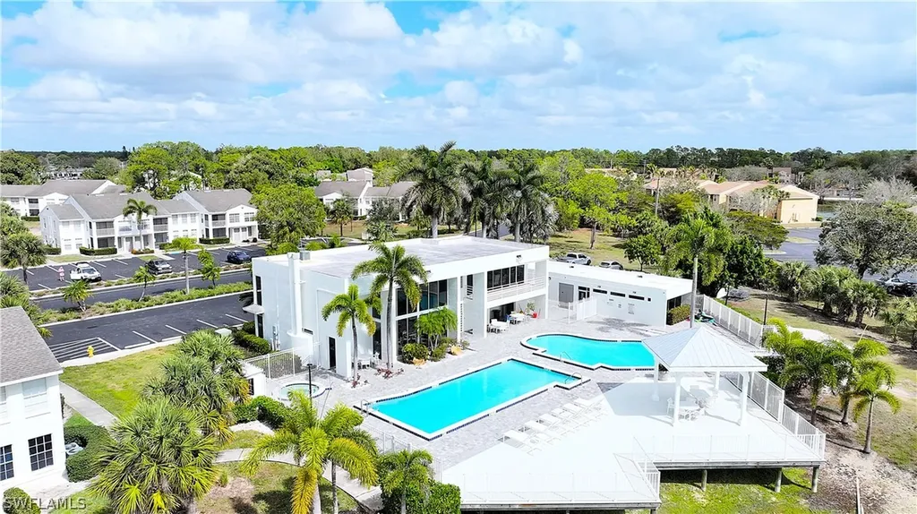 142 Santa Clara Drive Naples FL 34104