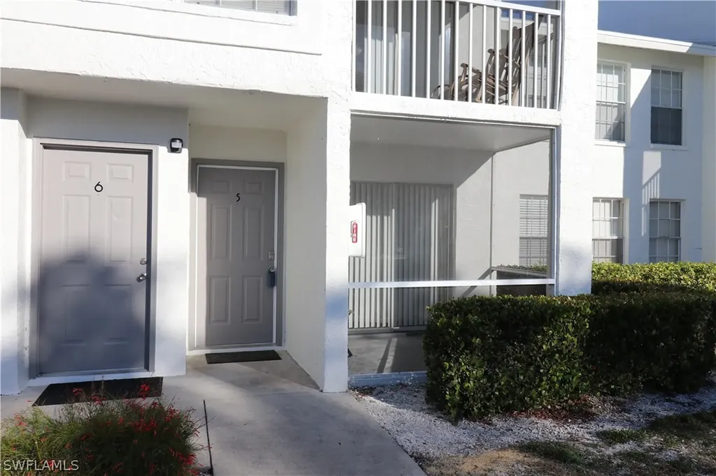 142 Santa Clara Drive Naples FL 34104