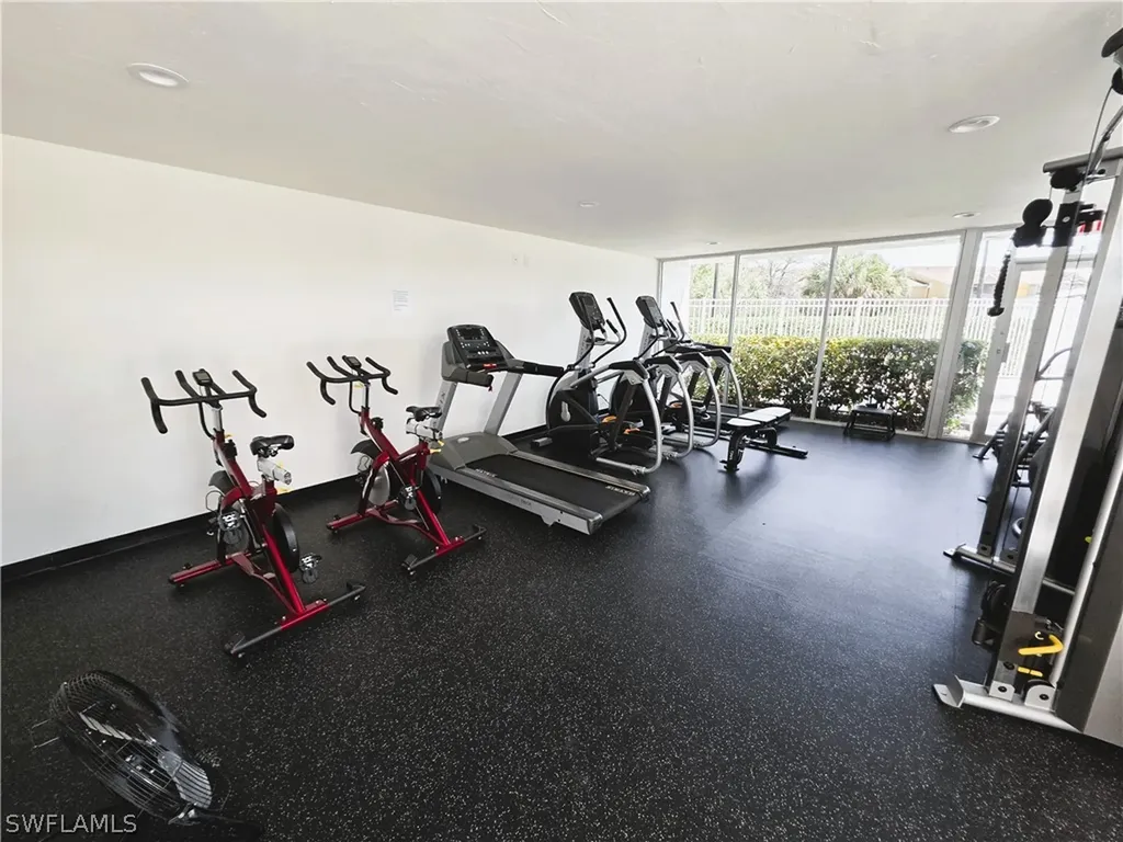 142 Santa Clara Drive Naples FL 34104