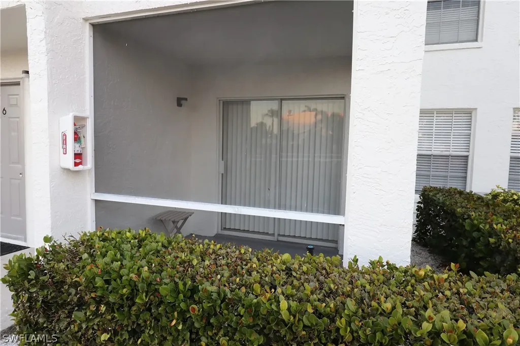 142 Santa Clara Drive Naples FL 34104