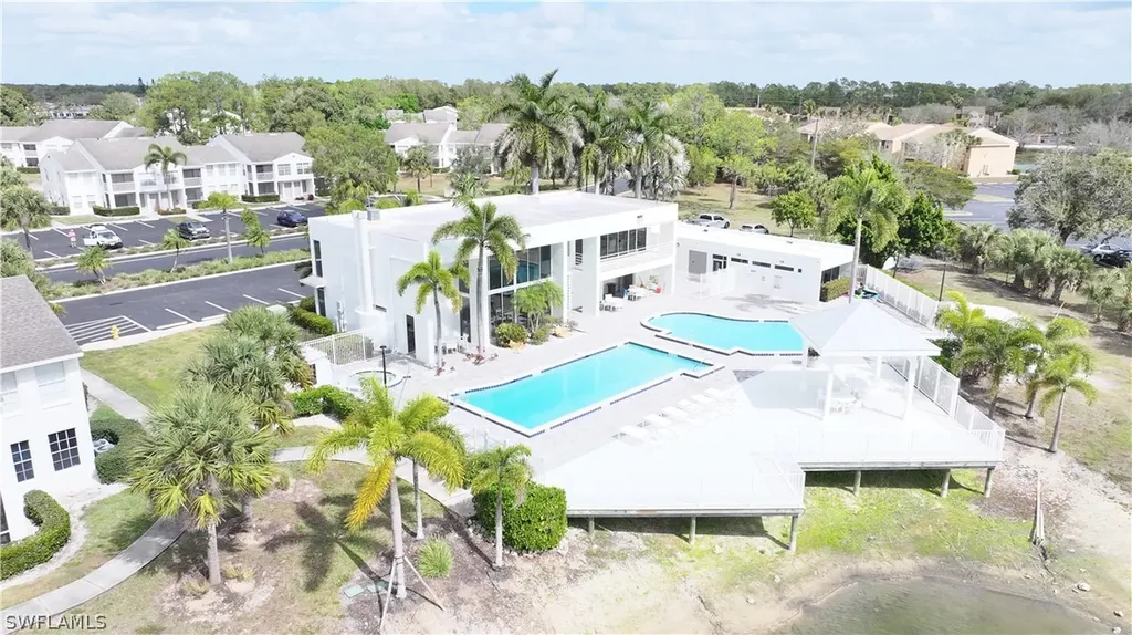 142 Santa Clara Drive Naples FL 34104
