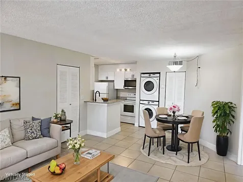 142 Santa Clara Drive Naples FL 34104
