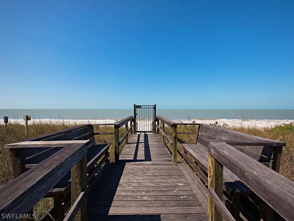 60 Seagate Drive Naples FL 34103