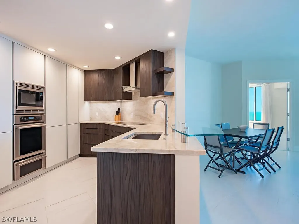 60 Seagate Drive Naples FL 34103