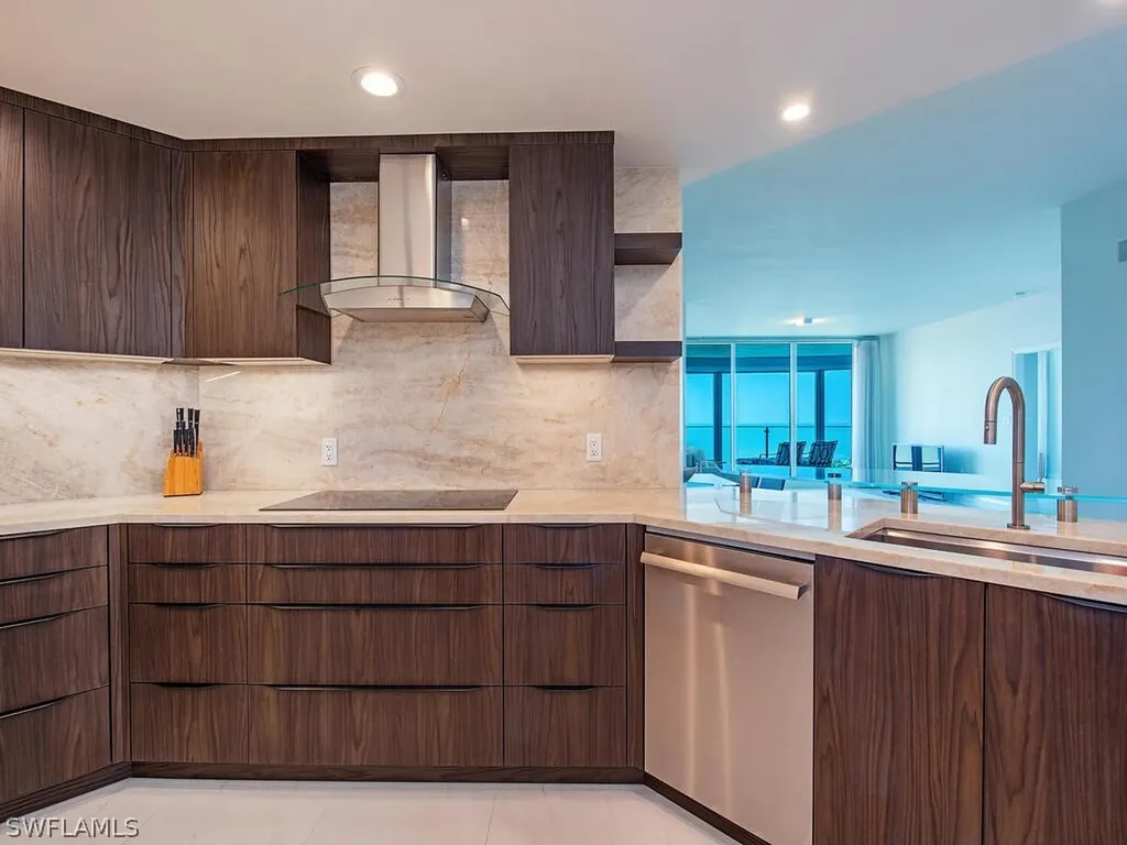 60 Seagate Drive Naples FL 34103