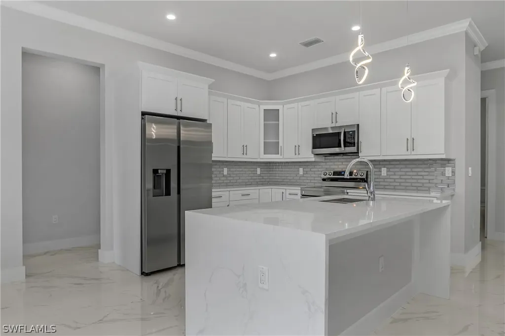 791 14th Street NE Naples FL 34120