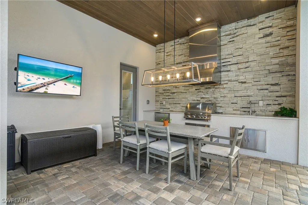 18500 Wildblue Boulevard Fort Myers FL 33928