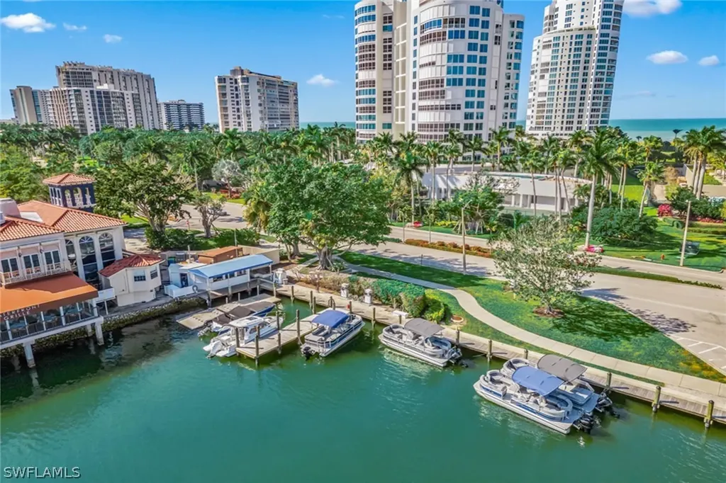 4041 Gulf Shore Boulevard N Naples FL 34103