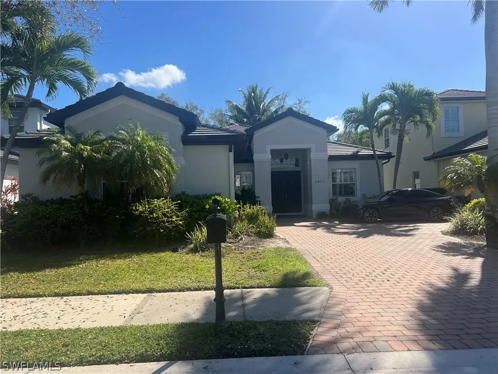 6853 Il Regalo Circle Naples FL 34109