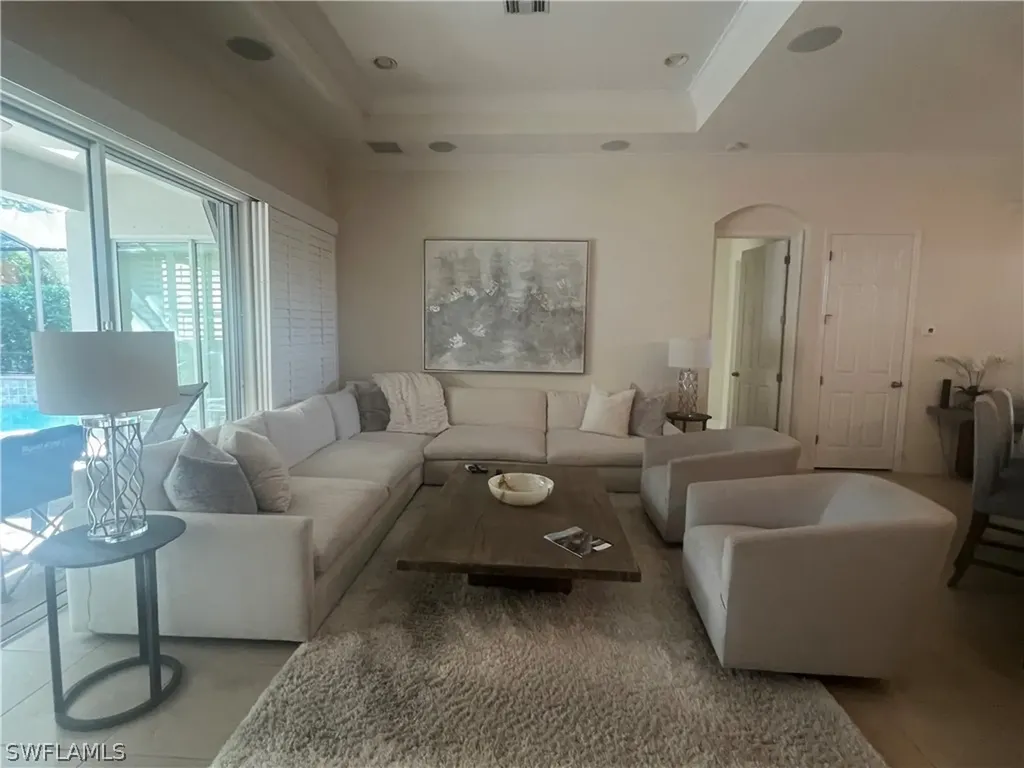6853 Il Regalo Circle Naples FL 34109
