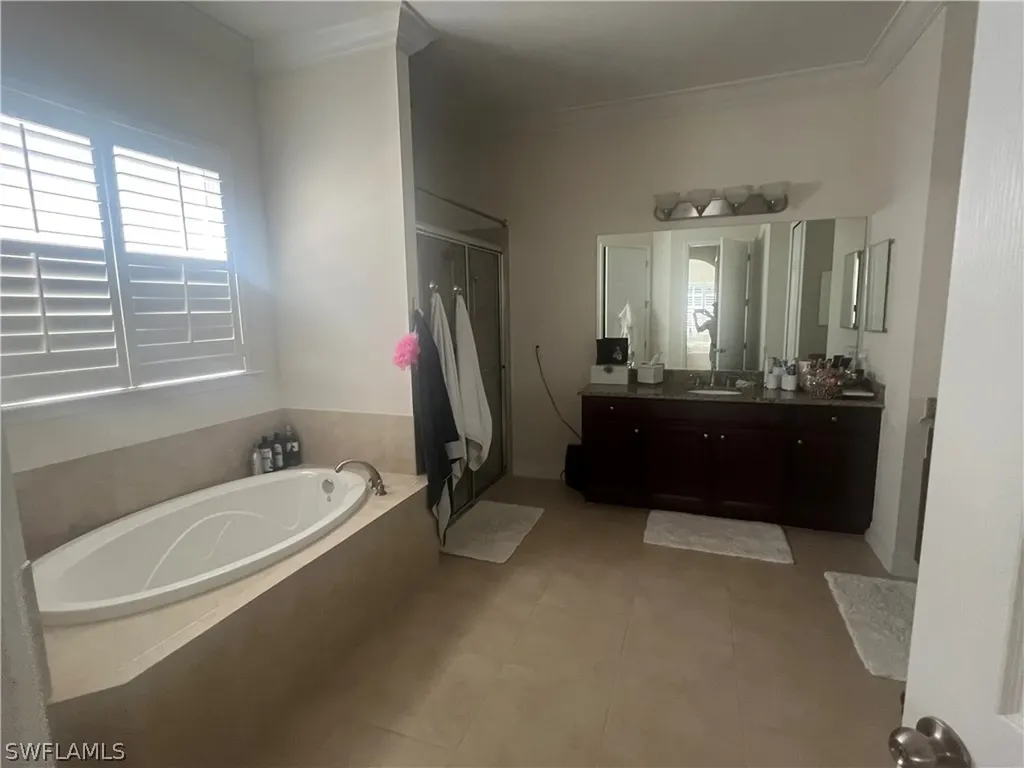 6853 Il Regalo Circle Naples FL 34109