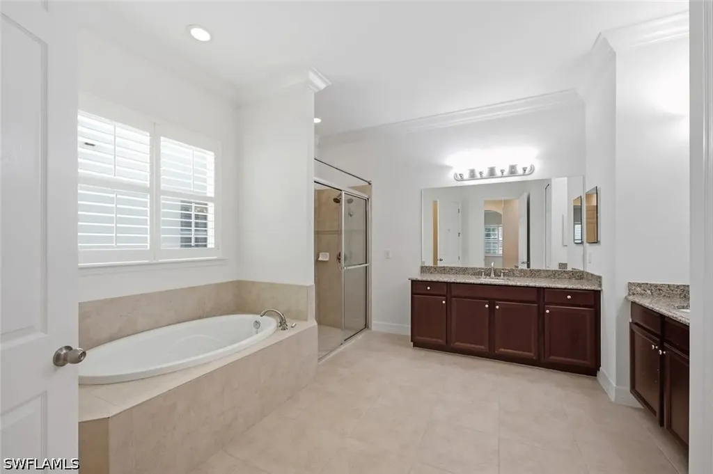 6853 Il Regalo Circle Naples FL 34109