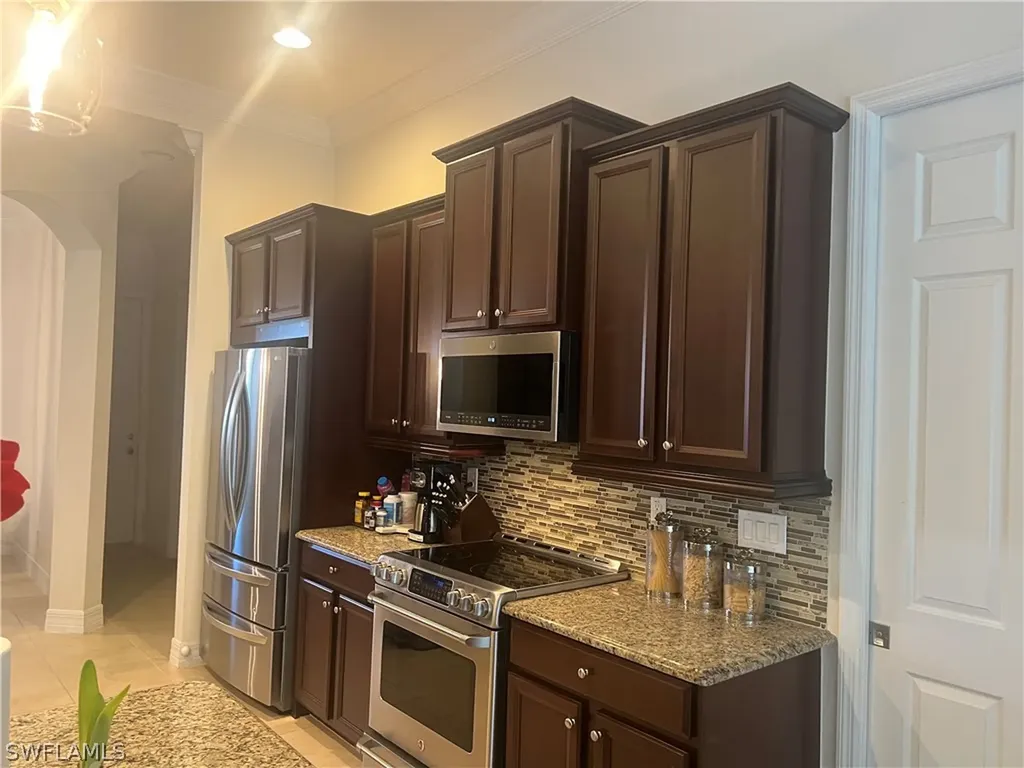 6853 Il Regalo Circle Naples FL 34109