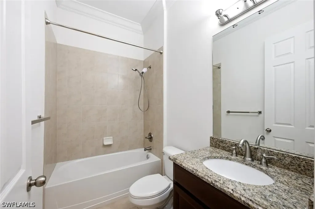 6853 Il Regalo Circle Naples FL 34109