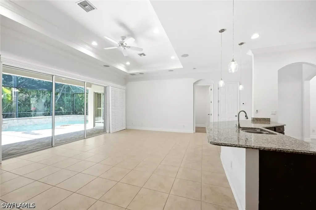 6853 Il Regalo Circle Naples FL 34109