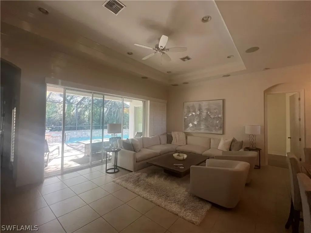 6853 Il Regalo Circle Naples FL 34109