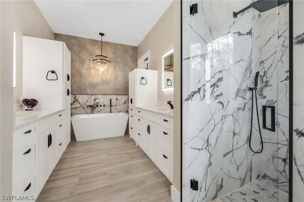 12 35th Avenue NW Naples FL 34120