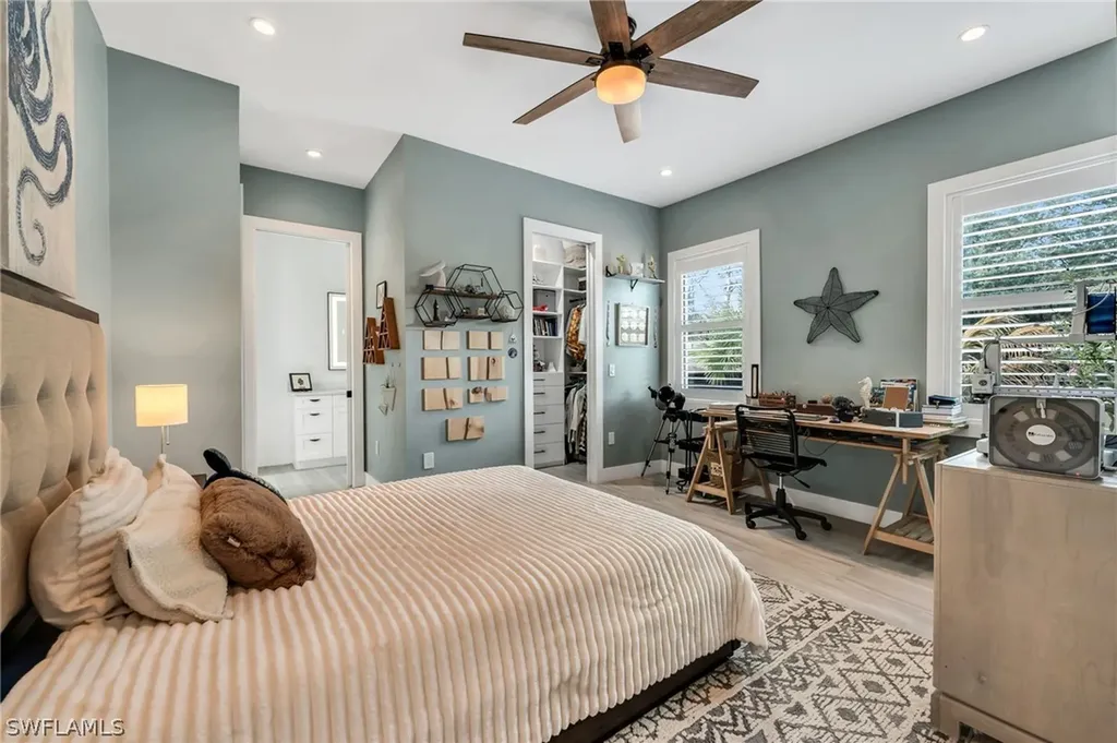 12 35th Avenue NW Naples FL 34120