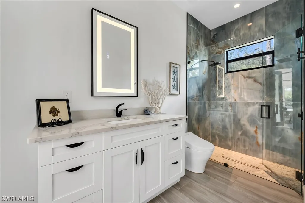 12 35th Avenue NW Naples FL 34120