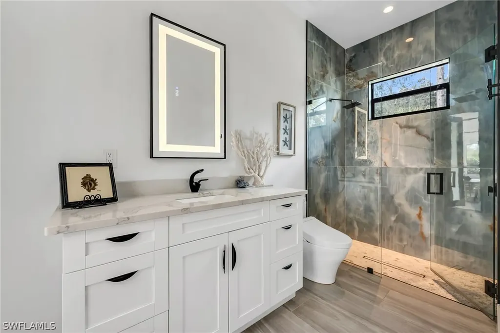 12 35th Avenue NW Naples FL 34120
