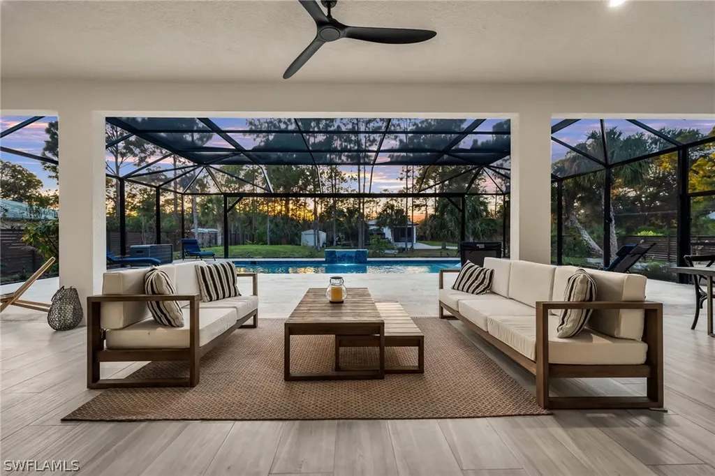 12 35th Avenue NW Naples FL 34120