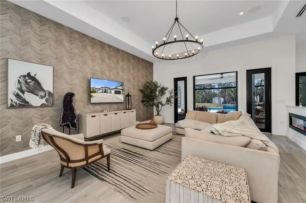 12 35th Avenue NW Naples FL 34120