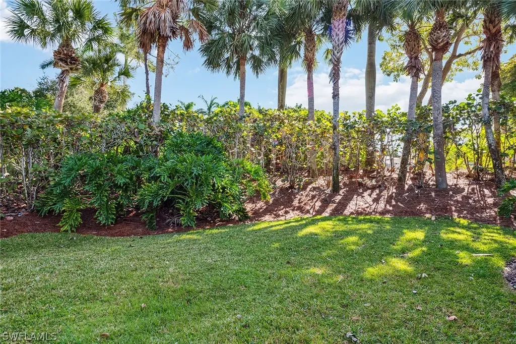 8599 Pepper Tree Way Naples FL 34114