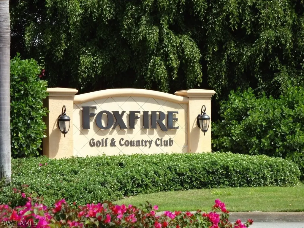 460 Fox Haven Drive Naples FL 34104