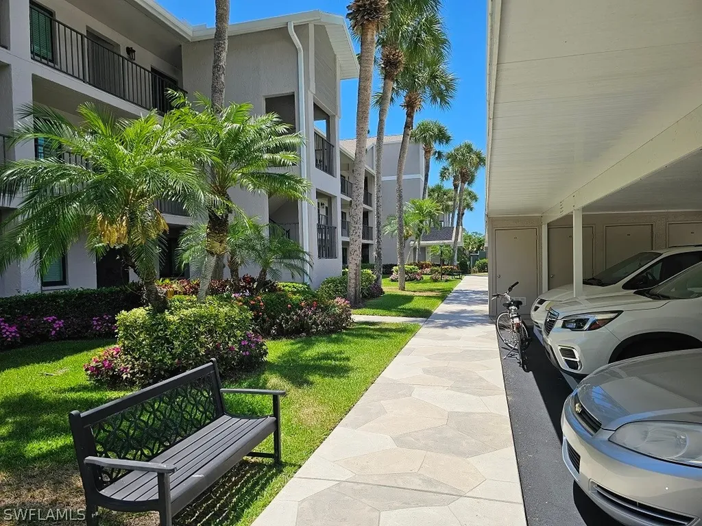 460 Fox Haven Drive Naples FL 34104