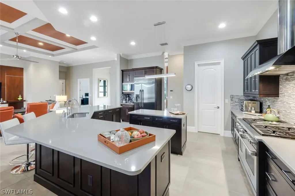 3828 Isla Del Sol Way Naples FL 34114