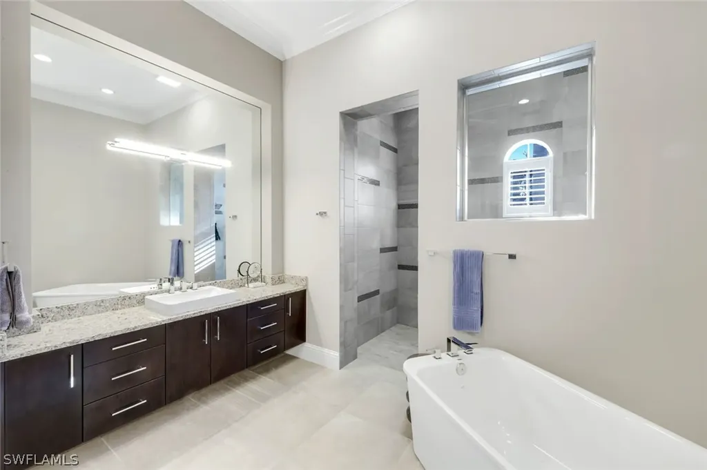 3828 Isla Del Sol Way Naples FL 34114