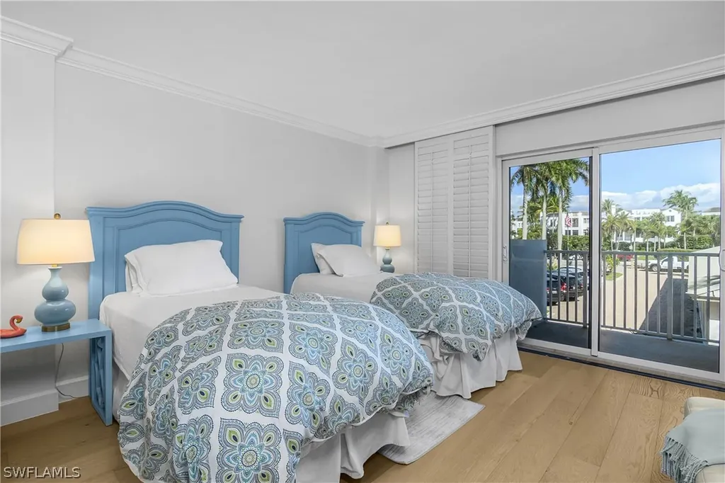 1717 Gulf Shore Boulevard N Naples FL 34102