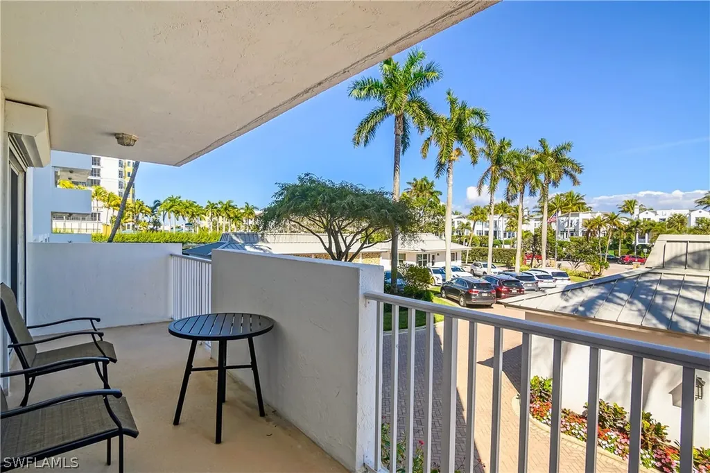 1717 Gulf Shore Boulevard N Naples FL 34102