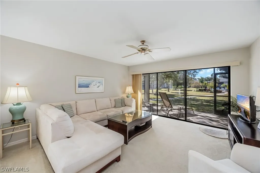 1208 Commonwealth Circle Naples FL 34116
